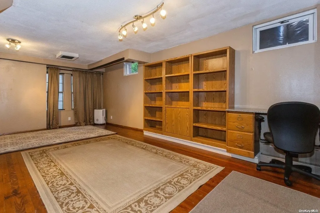 105 Gilmore Boulevard Floral Park NY 11001