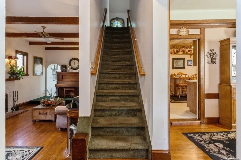 105 Gilmore Boulevard Floral Park NY 11001
