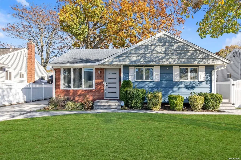 128 Green Avenue Hempstead NY 11550