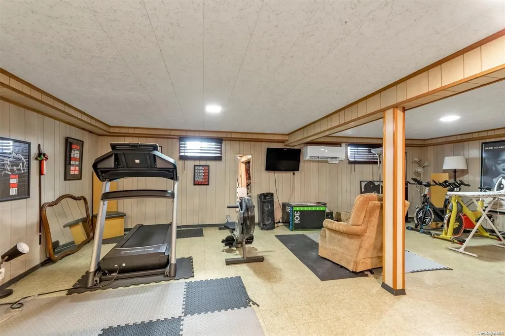 128 Green Avenue Hempstead NY 11550