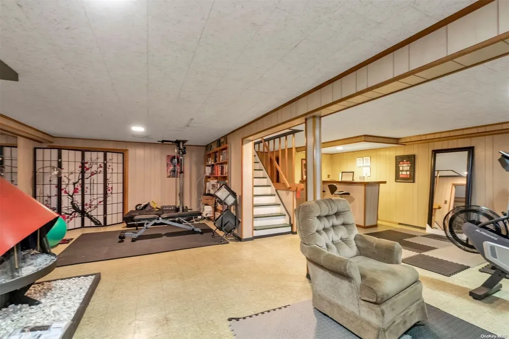 128 Green Avenue Hempstead NY 11550