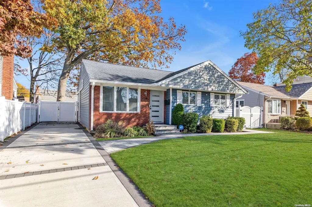 128 Green Avenue Hempstead NY 11550