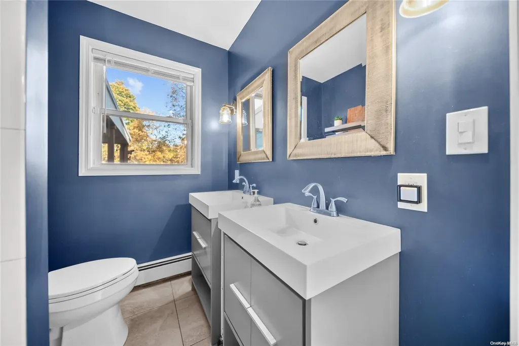 89 Division Avenue Blue Point NY 11715