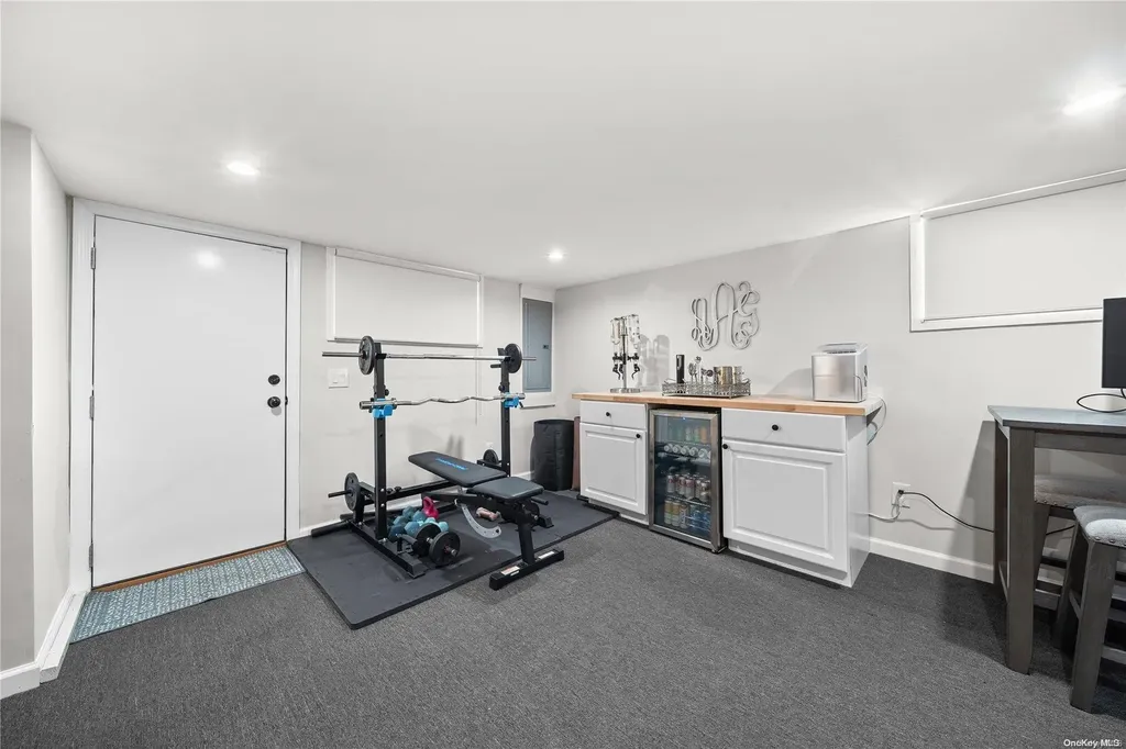 89 Division Avenue Blue Point NY 11715