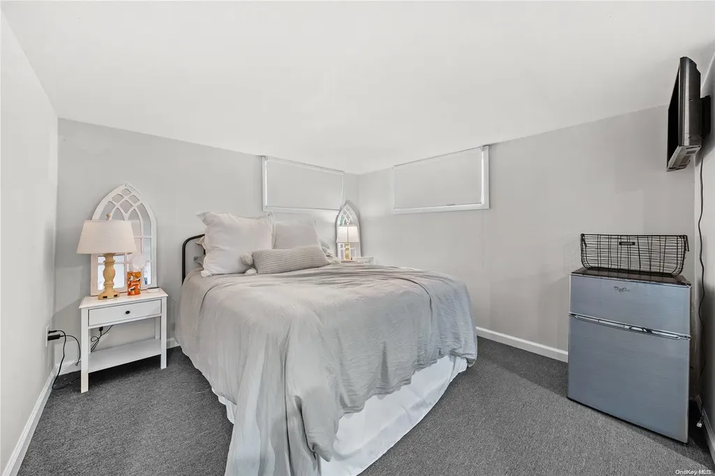 89 Division Avenue Blue Point NY 11715