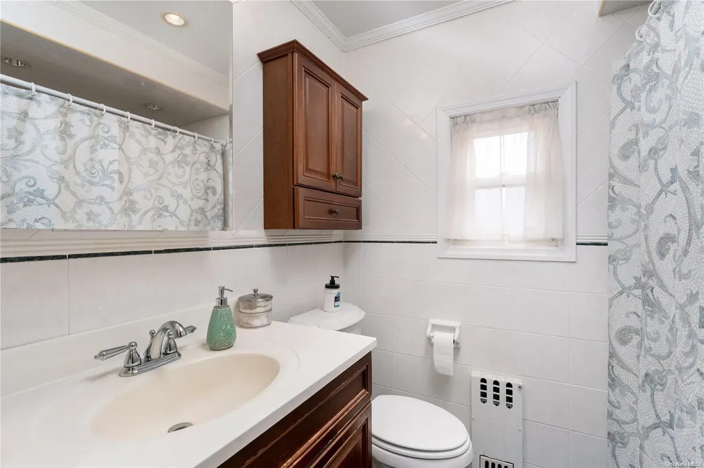 75-77 N Franklin Avenue Valley Stream NY 11580