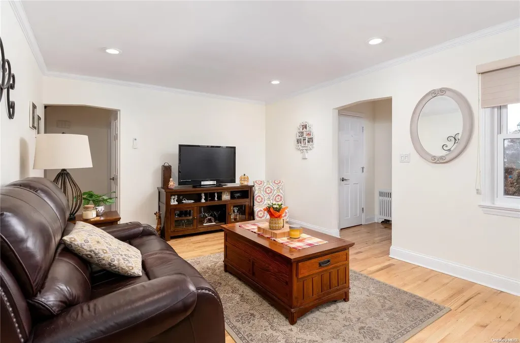 75-77 N Franklin Avenue Valley Stream NY 11580