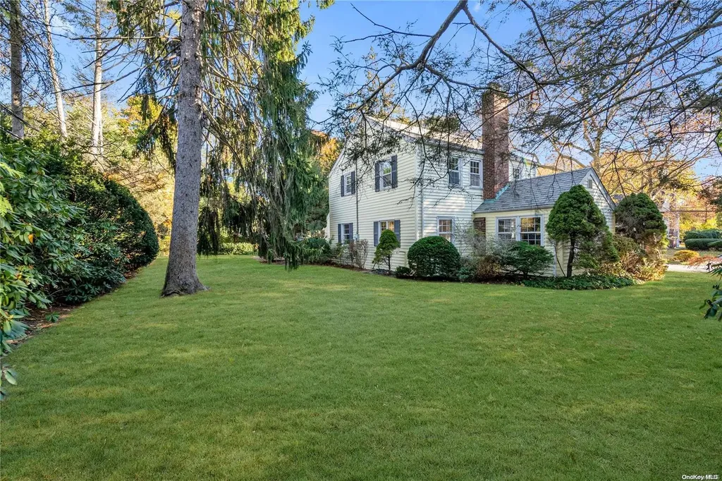 715 Park Avenue Manhasset NY 11030