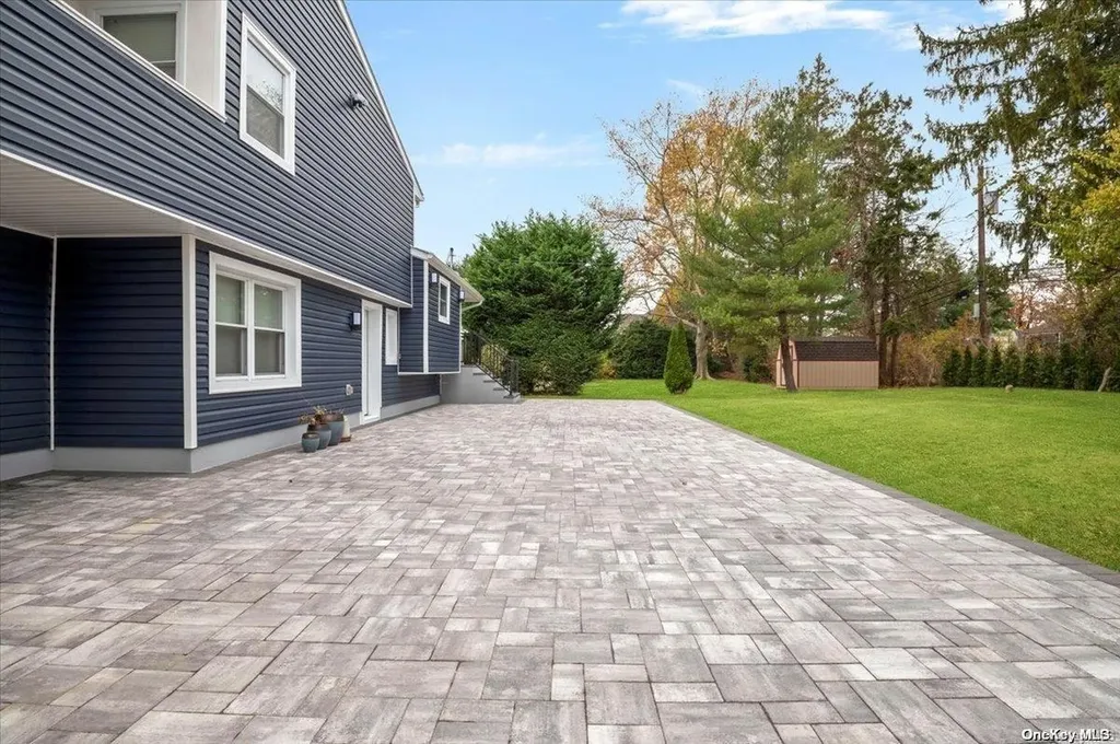 34 Orange Drive Jericho NY 11753