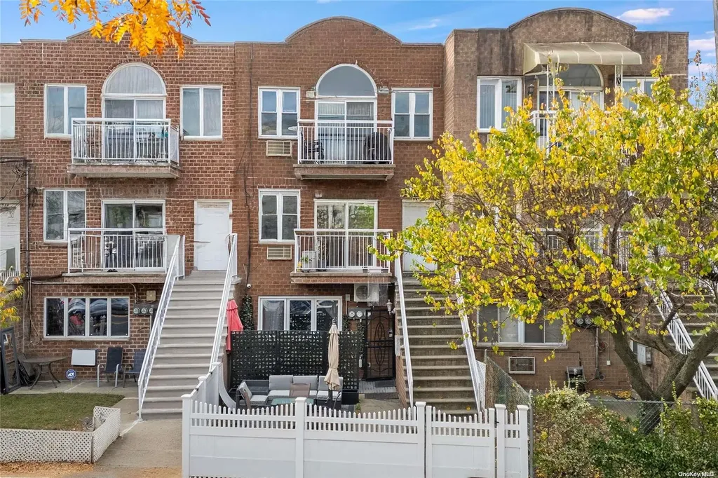 2530 E 17th Street Brooklyn NY 11235