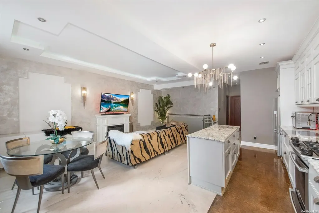 2530 E 17th Street Brooklyn NY 11235