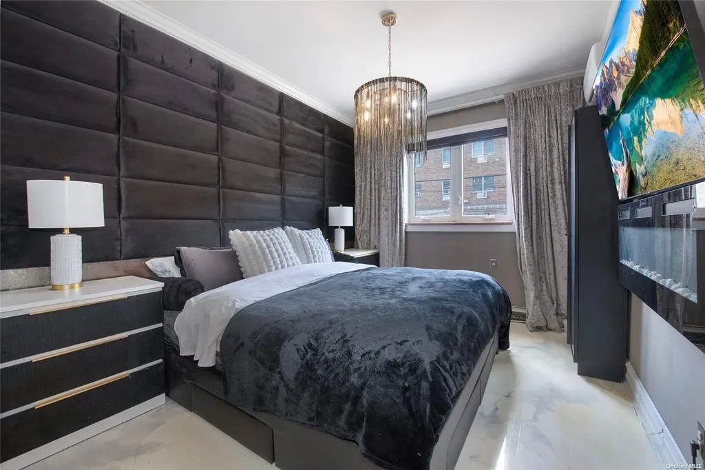 2530 E 17th Street Brooklyn NY 11235