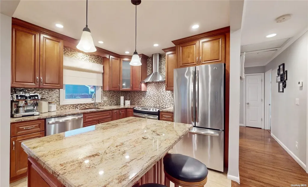 38 Coronet Crescent Bethpage NY 11714
