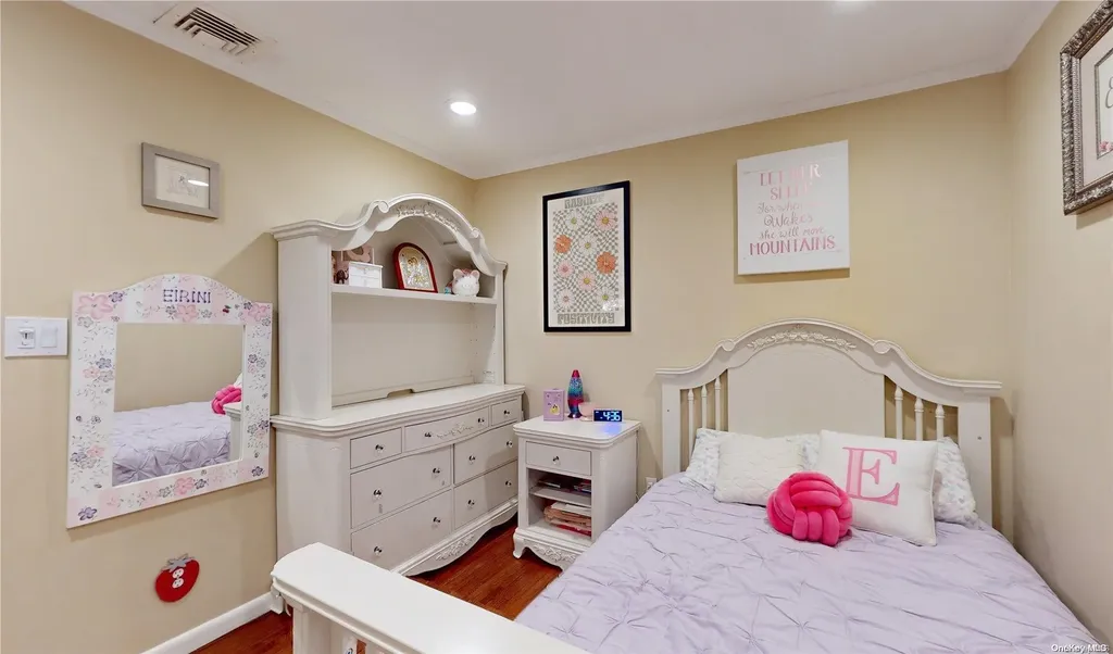 38 Coronet Crescent Bethpage NY 11714