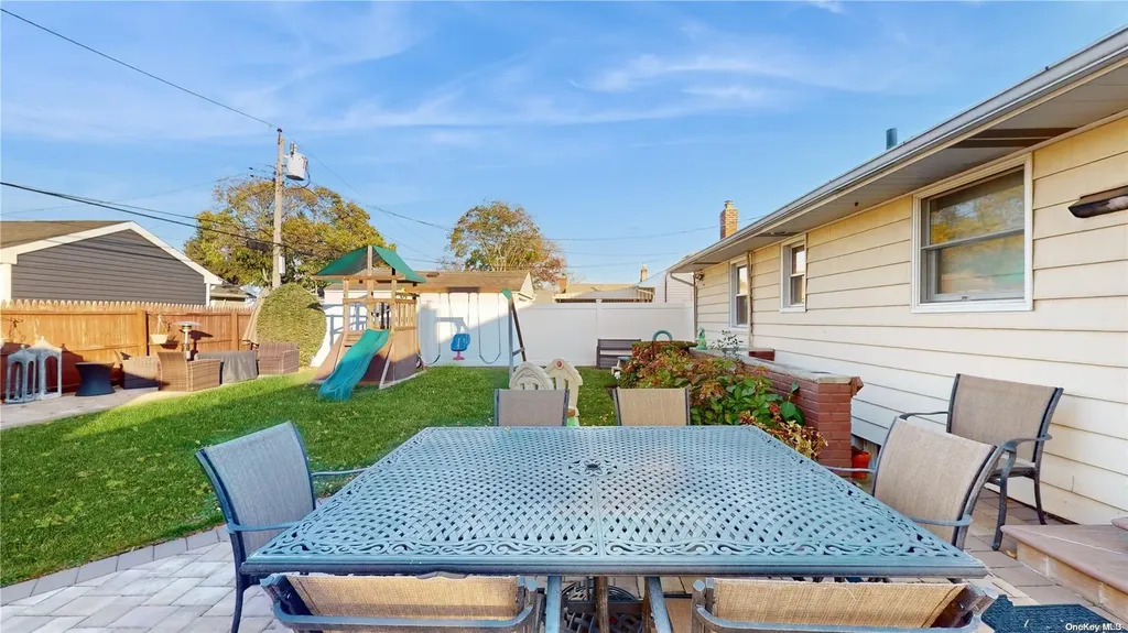 38 Coronet Crescent Bethpage NY 11714
