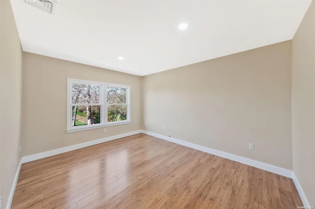 60 Lynbrook Drive Mastic Beach NY 11951