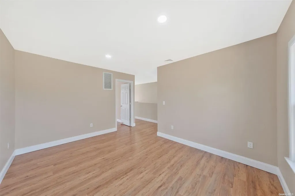 60 Lynbrook Drive Mastic Beach NY 11951