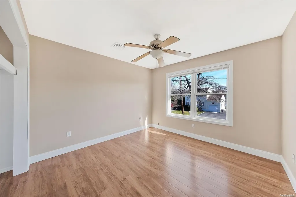 60 Lynbrook Drive Mastic Beach NY 11951