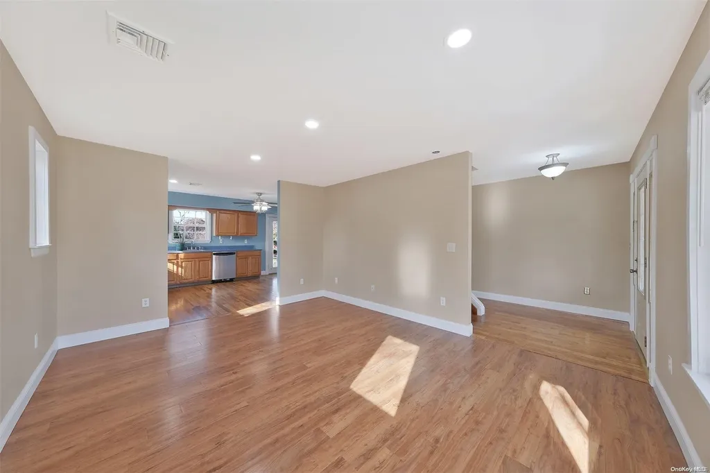 60 Lynbrook Drive Mastic Beach NY 11951