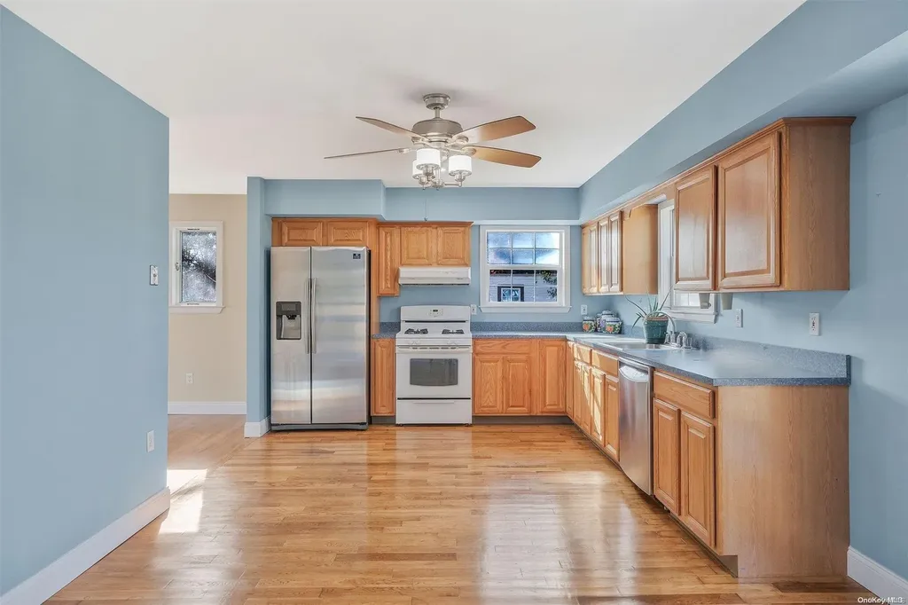 60 Lynbrook Drive Mastic Beach NY 11951