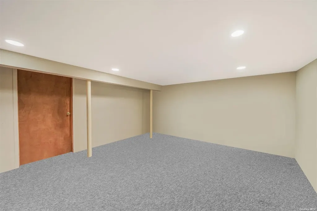 56 Sally Lane Ridge NY 11961