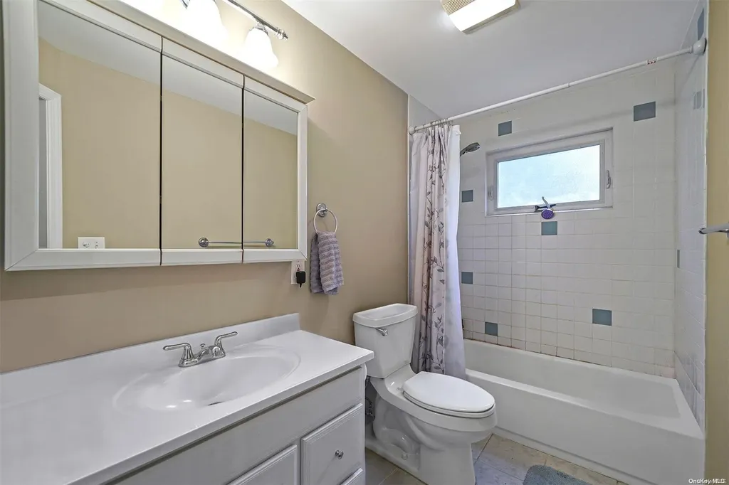 56 Sally Lane Ridge NY 11961