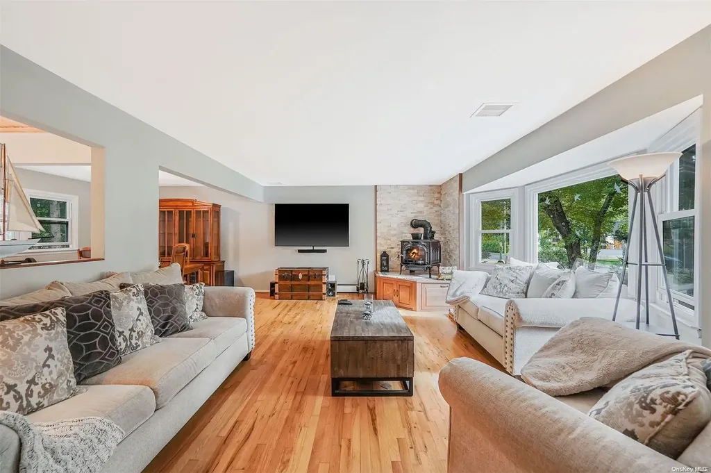 56 Sally Lane Ridge NY 11961