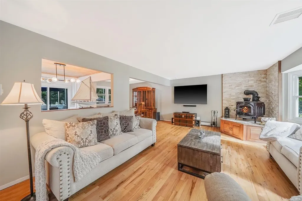 56 Sally Lane Ridge NY 11961
