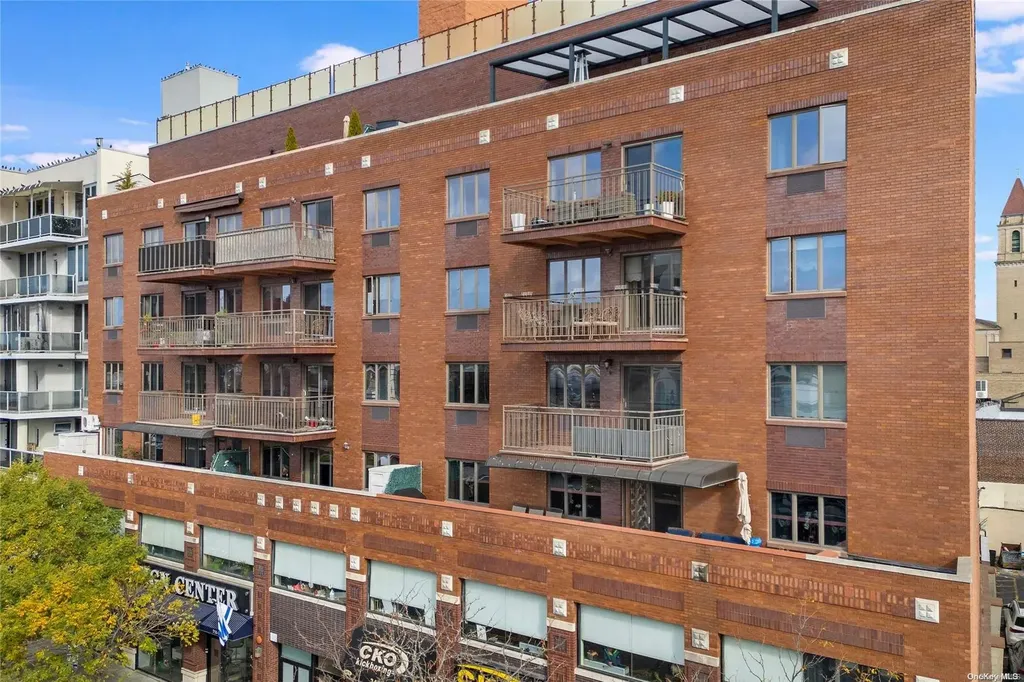 2617 E 17th Street Brooklyn NY 11235