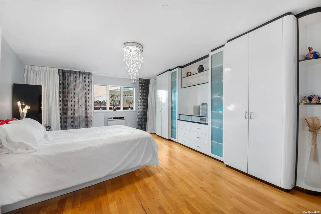 2617 E 17th Street Brooklyn NY 11235