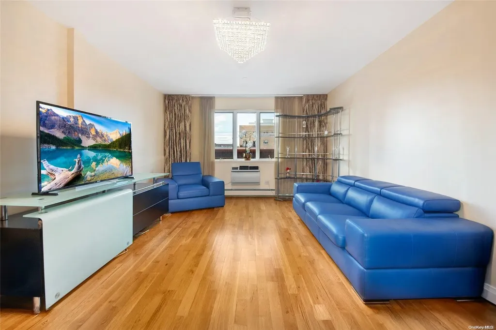 2617 E 17th Street Brooklyn NY 11235