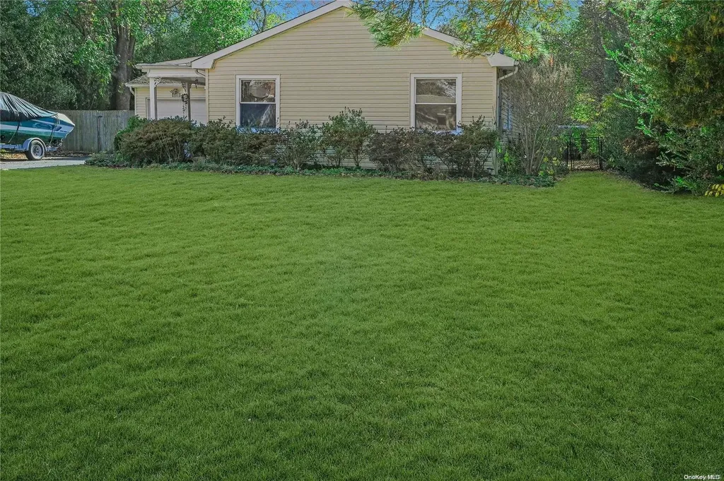 50 Ranch Drive Shirley NY 11967