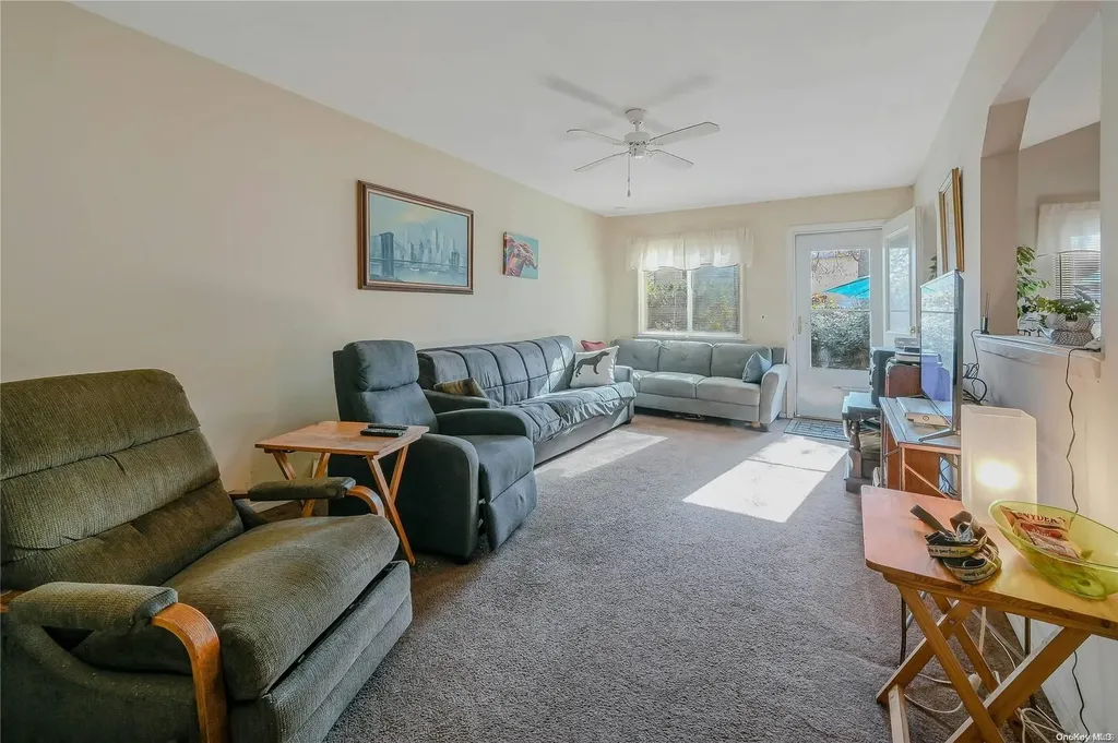 50 Ranch Drive Shirley NY 11967