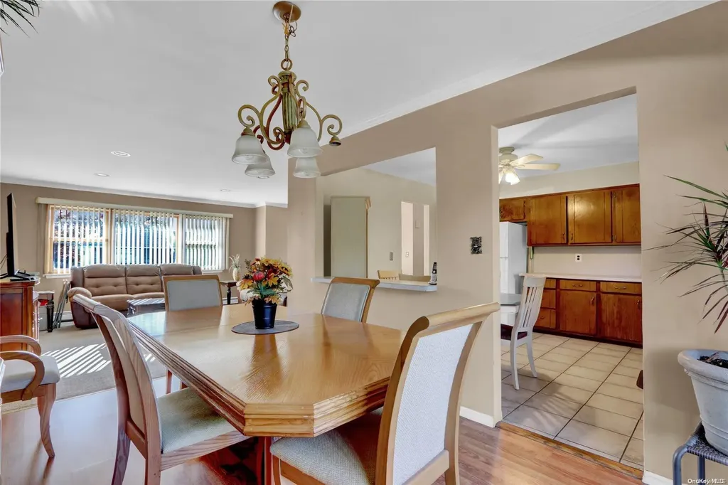 46 Dennis Lane Bethpage NY 11714