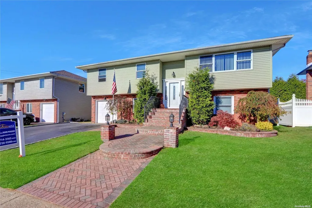 46 Dennis Lane Bethpage NY 11714