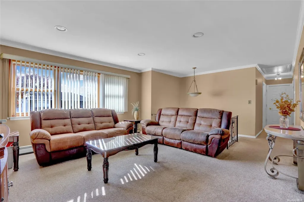 46 Dennis Lane Bethpage NY 11714