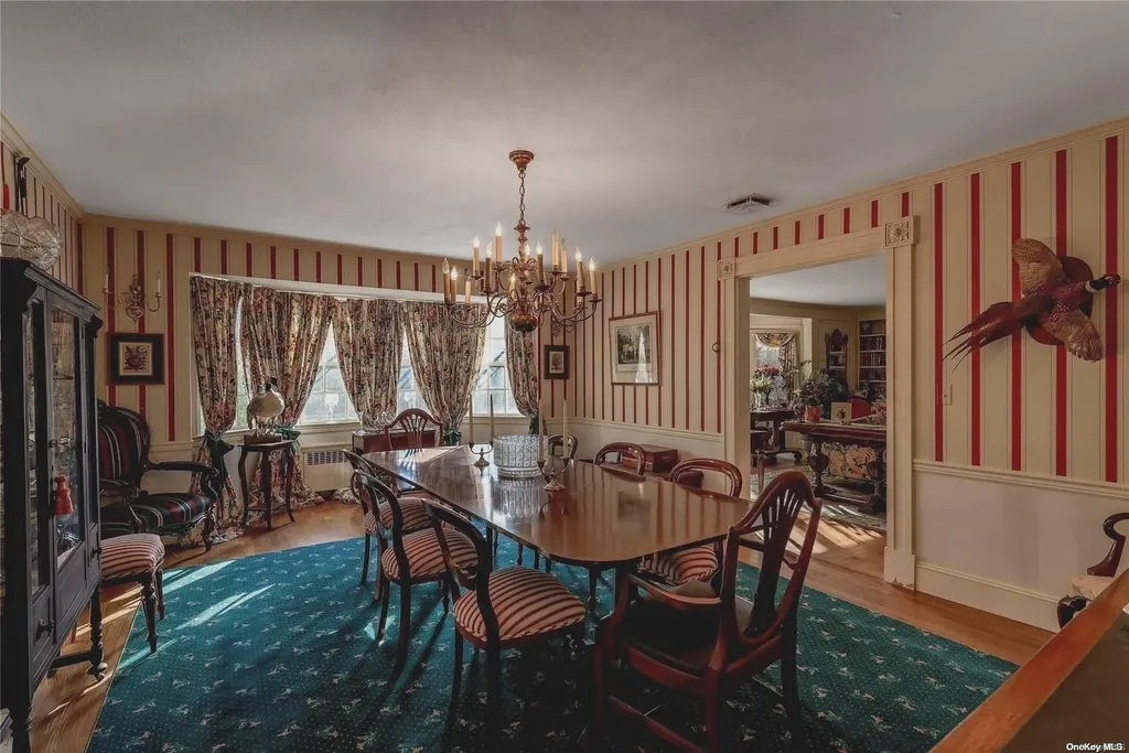 88 Jennings Road Cold Spring Harbor NY 11724