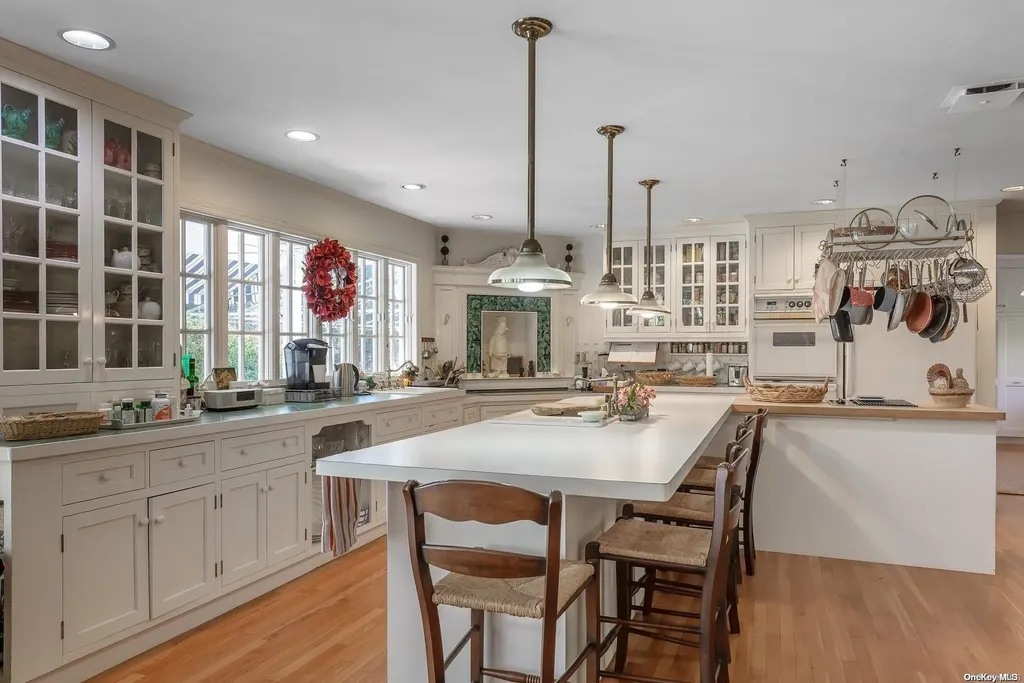 88 Jennings Road Cold Spring Harbor NY 11724