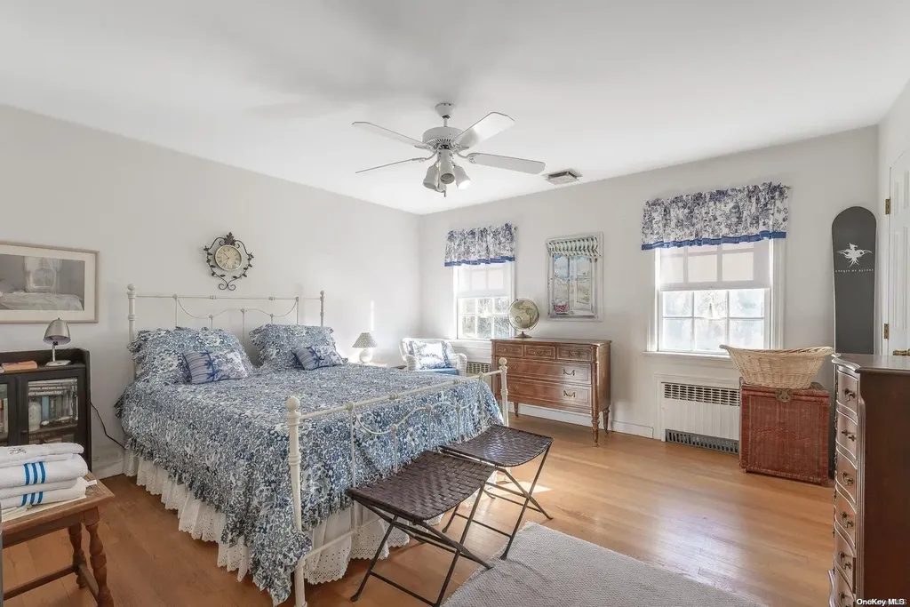 88 Jennings Road Cold Spring Harbor NY 11724