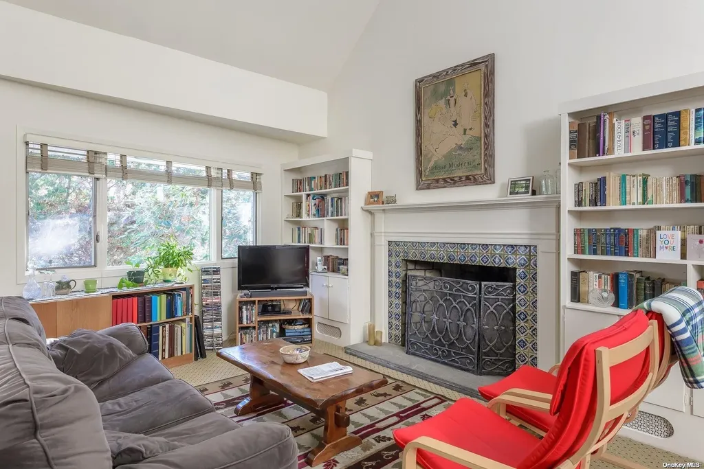 88 Jennings Road Cold Spring Harbor NY 11724