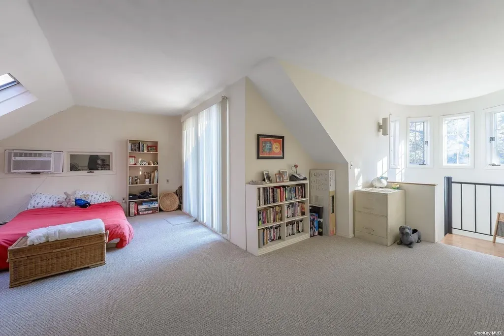 88 Jennings Road Cold Spring Harbor NY 11724