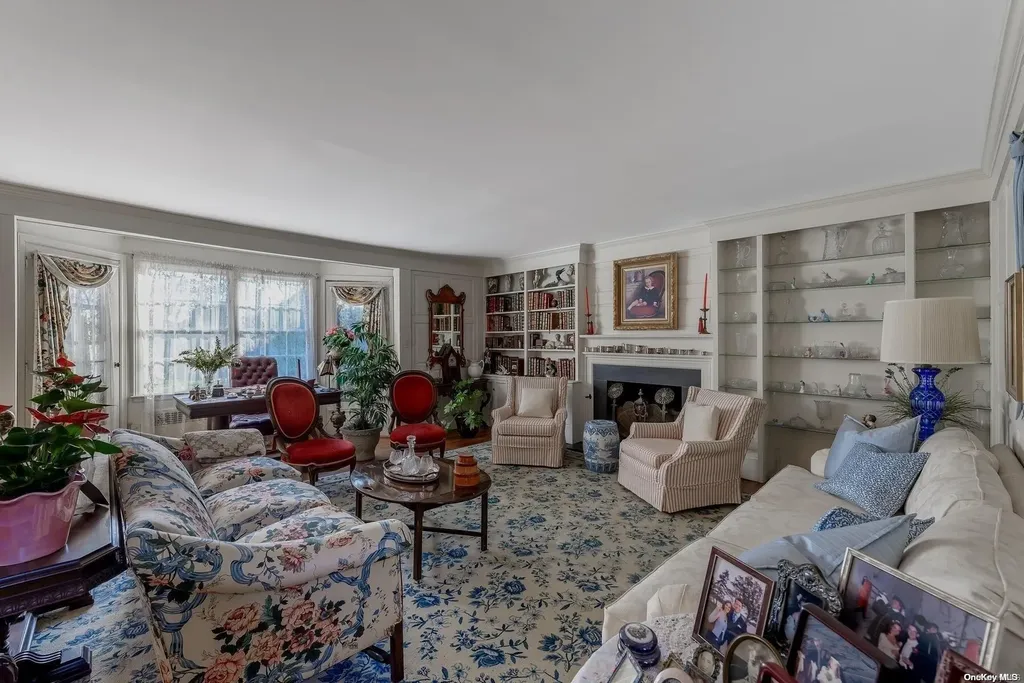88 Jennings Road Cold Spring Harbor NY 11724