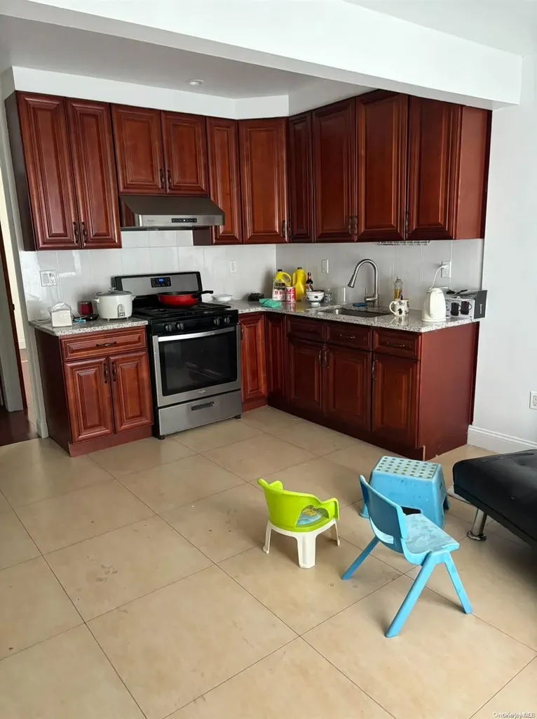 149-41 18 Avenue Whitestone NY 11357