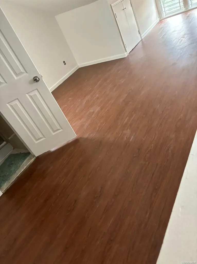 149-41 18 Avenue Whitestone NY 11357