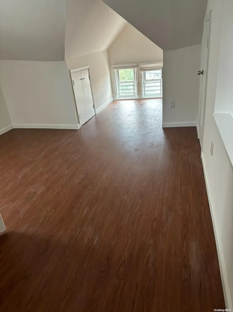 149-41 18 Avenue Whitestone NY 11357