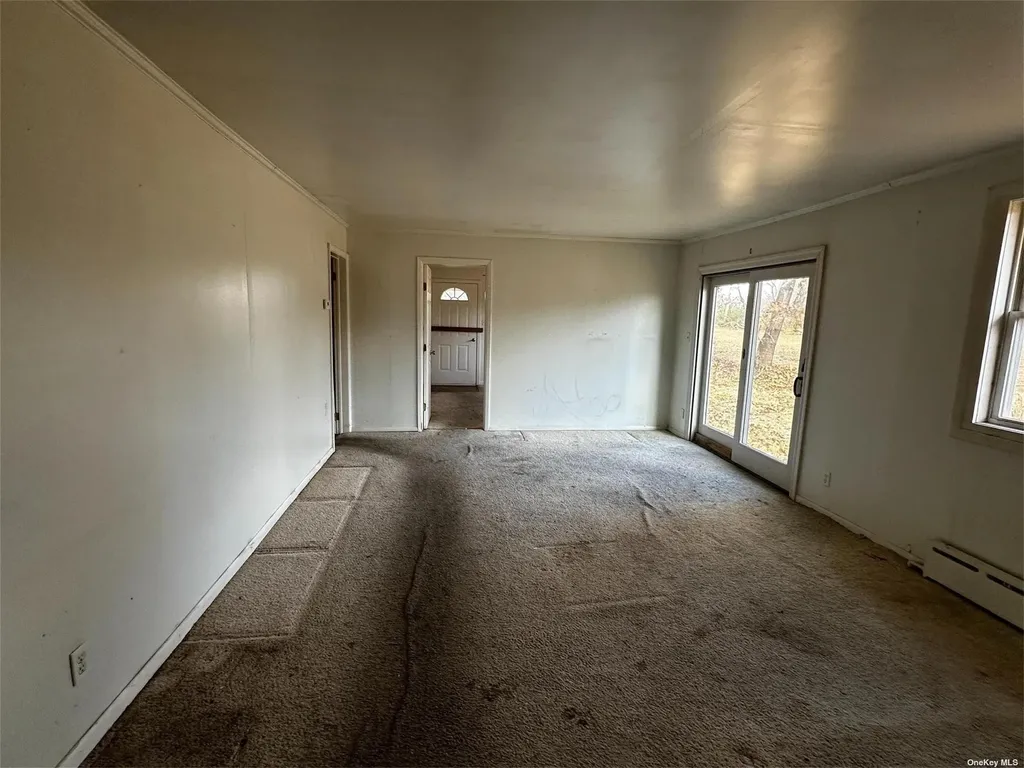 2468 River Road Calverton NY 11933