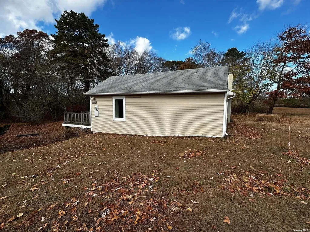 2468 River Road Calverton NY 11933