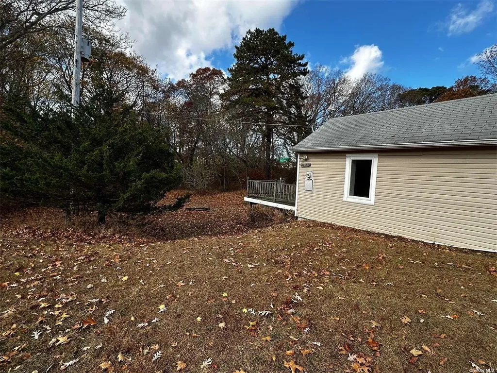 2468 River Road Calverton NY 11933