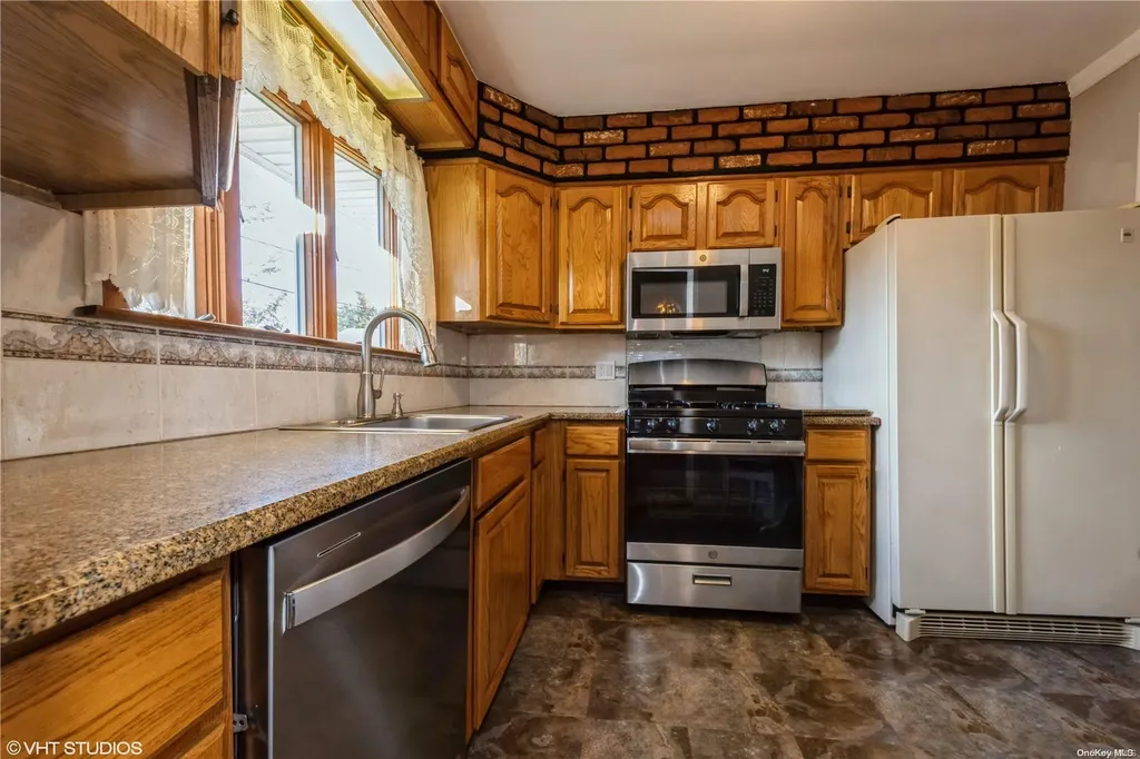 3010 Terrace Road Wantagh NY 11793