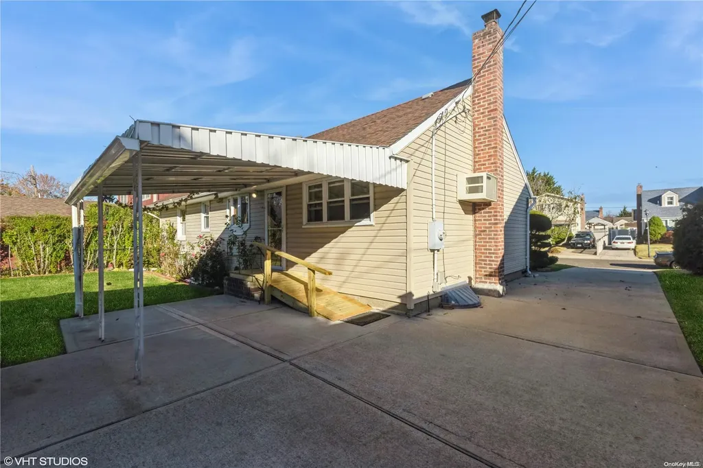 3010 Terrace Road Wantagh NY 11793